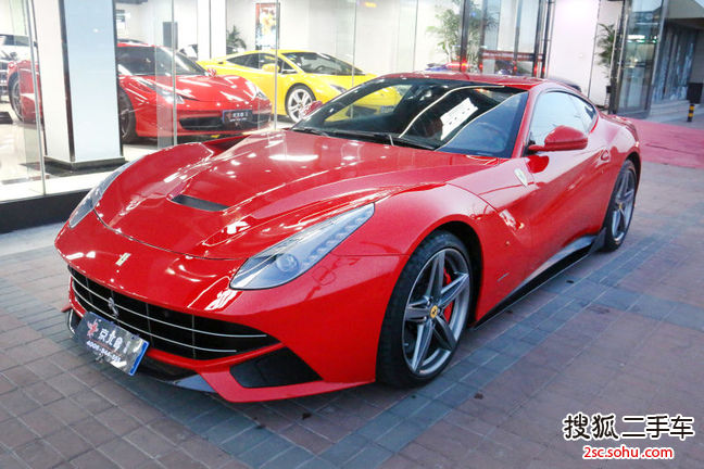 法拉利F12 berlinetta2013款6.3L 标准型