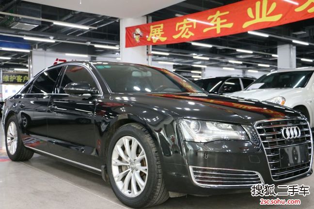 奥迪A8L2013款45 TFSI quattro豪华型