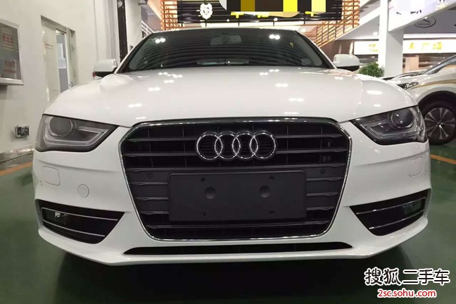 奥迪A4L2012款2.0TFSI 舒适型