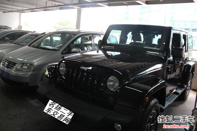 Jeep牧马人四门版2013款3.6L 撒哈拉