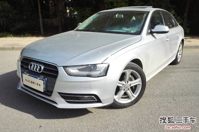 奥迪A4L2013款40 TFSI quattro个性运动型