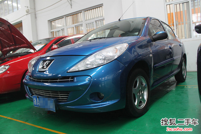 标致207两厢2010款1.4L 手动 品乐版