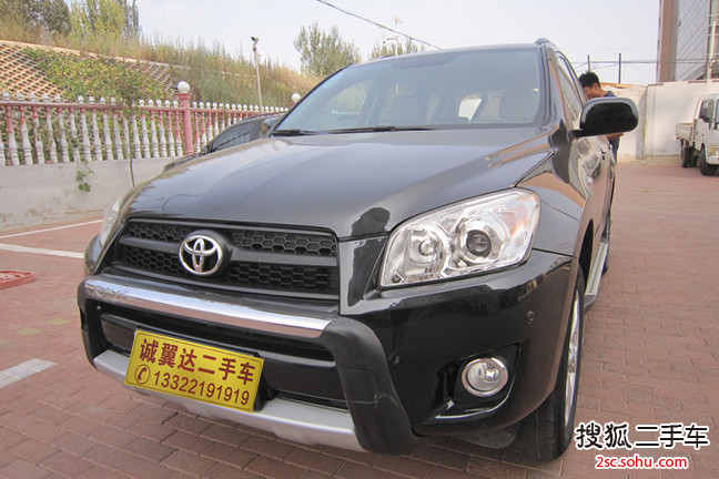 丰田RAV42010款2.0L 自动 豪华升级版