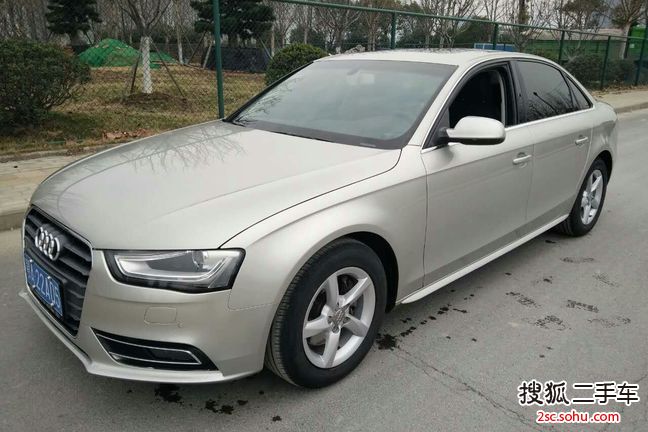 奥迪A4L2015款35 TFSI 自动舒适型