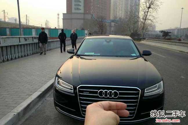 奥迪A8L2014款45 TFSI quattro豪华型