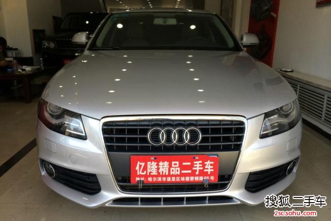 奥迪A4L2012款2.0TFSI 技术型