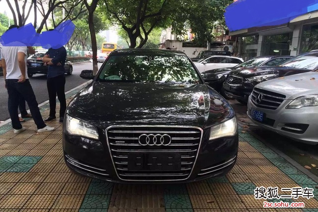 奥迪A8L2013款50 TFSI quattro豪华型