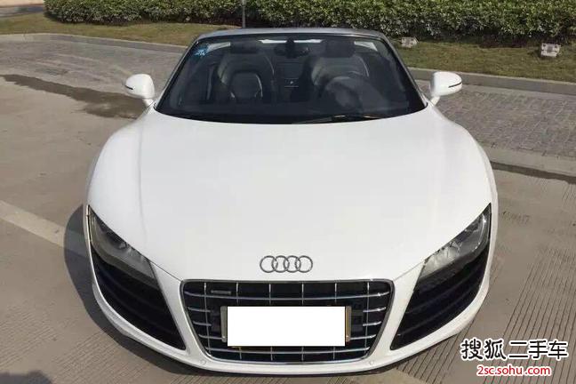 奥迪R82011款Spyder 5.2 FSI quattro