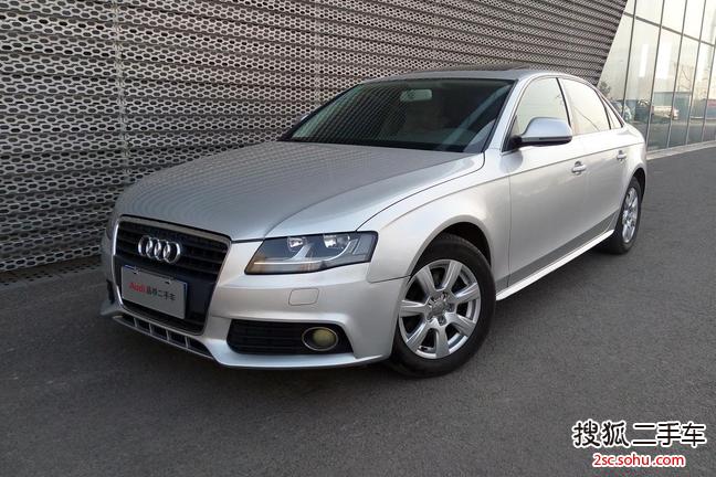 奥迪A4L2009款2.0TFSI 标准型