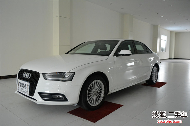 奥迪A4L2015款35 TFSI 自动舒适型