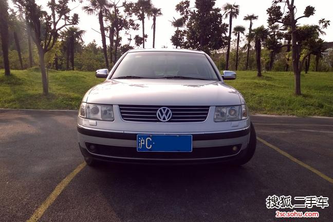 大众帕萨特领驭2005款2.8V6 豪华型自动5速