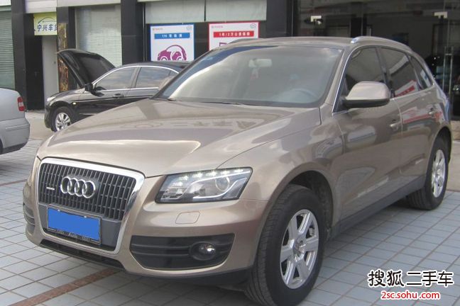 奥迪Q52011款2.0TFSI 进取型