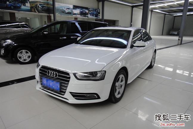 奥迪A4L2013款35 TFSI 自动标准型