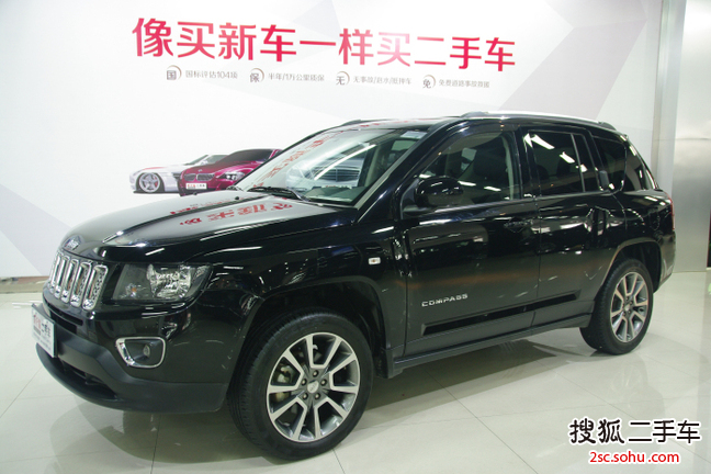 Jeep指南者2013款2.4L 四驱都市版