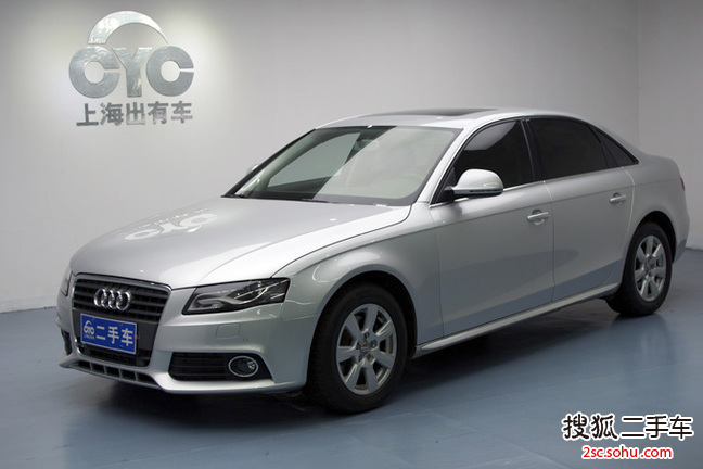 奥迪A4L2012款2.0TFSI 标准型