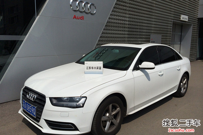 奥迪 A4L 13款 30 TFSI(1.8T)手动舒适型