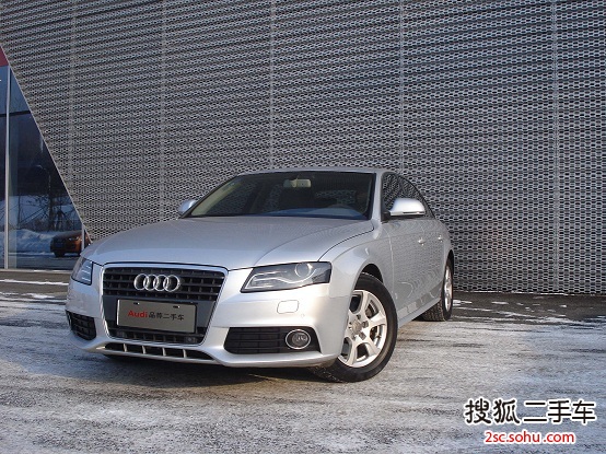 一汽大众(奥迪) A4L 2010款  2.0TFSI  无级变速 舒适型 三厢