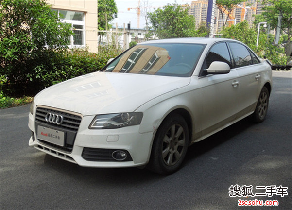 一汽大众(奥迪) A4L 2011款 2.0T 手自一体 舒适型 三厢