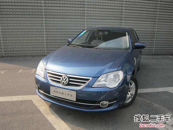 一汽大众 宝来 2010款 1.6L 手动 时尚型 三厢