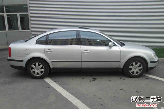 北京-上海大众 帕萨特 2000款 1.8 自动 gsi 三厢