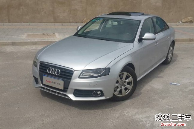 奥迪A4L2009款2.0TFSI 标准型