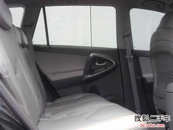 一汽丰田 RAV4 2011款 2.4L 自动 豪华版 四驱 SUV