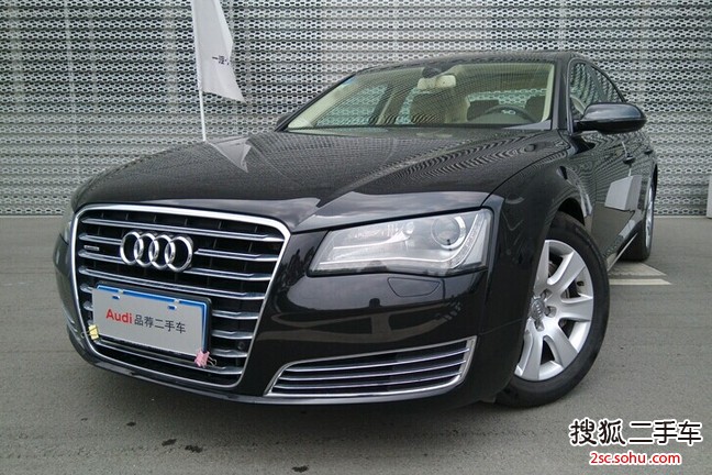 奥迪A8L2013款45 TFSI quattro豪华型