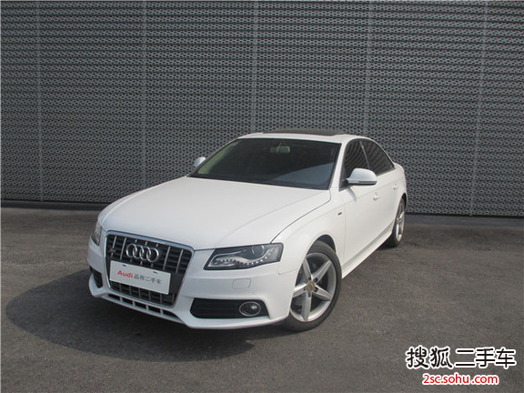 奥迪A4L2012款2.0TFSI 标准型