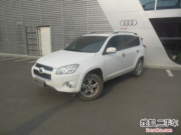 一汽丰田 RAV4 2011款 2.4L 自动 豪华版 四驱 SUV    