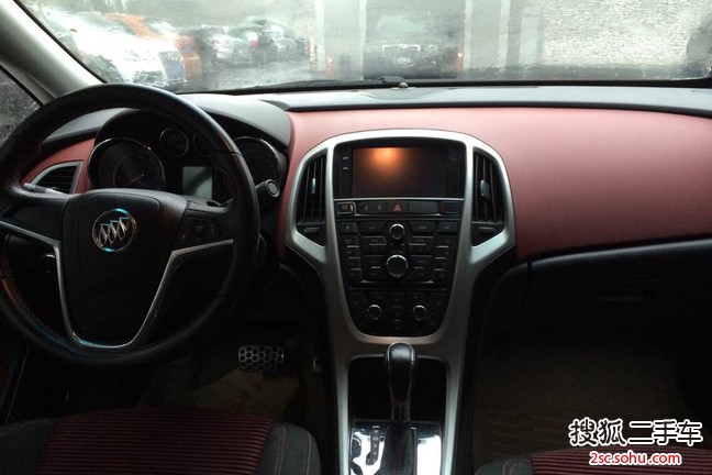 上海通用别克 英朗GT 2013款 1.6T 自动 新锐运动版 三