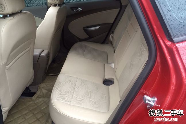 上海通用别克 英朗GT 2013款 1.6L 自动 时尚版 三厢