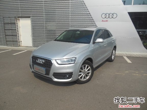 奥迪（进口） Q3 2012款 35TFSI quattro 手自一体 舒适