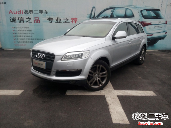 奥迪（进口） Q7 2006款 4.2 手自一体  豪华型 quattr