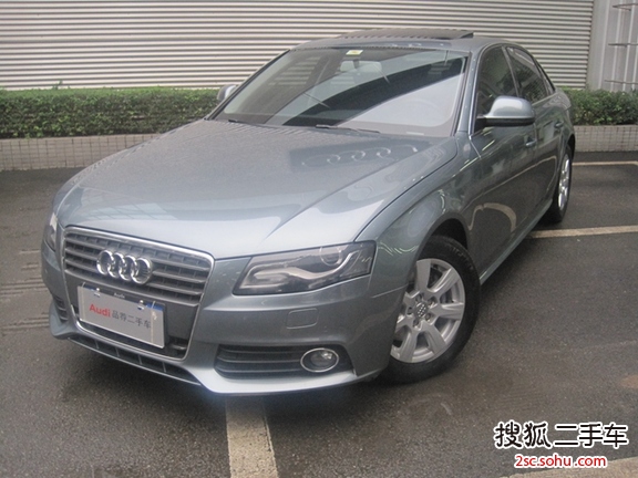 奥迪A4L2012款2.0TFSI 舒适型