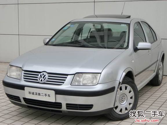 一汽大众 宝来 2001款 1.6 手动  舒适型 三厢