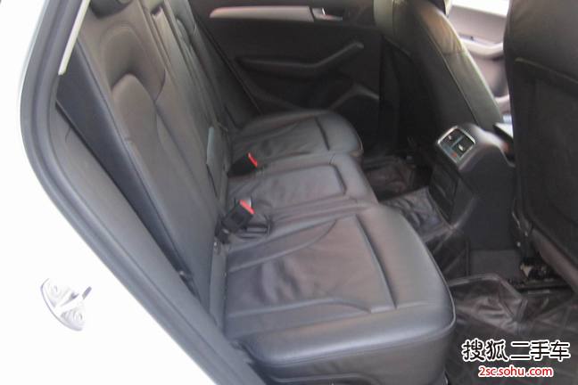 一汽大众(奥迪) Q5 2011款 2.0T 手自一体 舒适型 SUV               