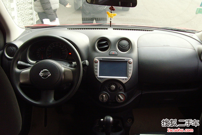 东风日产 玛驰 2010款 1.5 XL 自动 易炫版 两厢                    