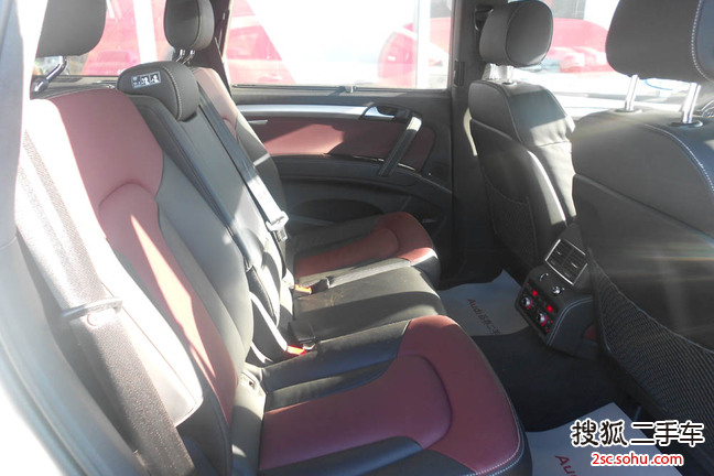 奥迪（进口） Q7 2014款 35 TFSI 手自一体 专享型 SUV              