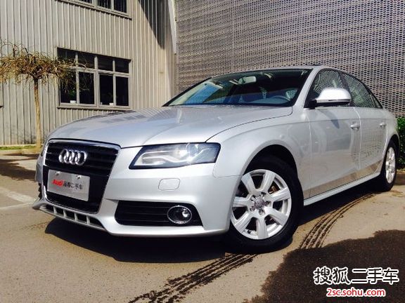 奥迪A4L2010款2.0TFSI 舒适型