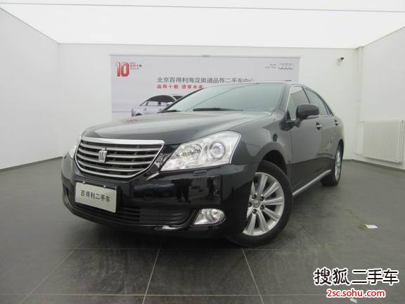 丰田皇冠2010款2.5L Royal 