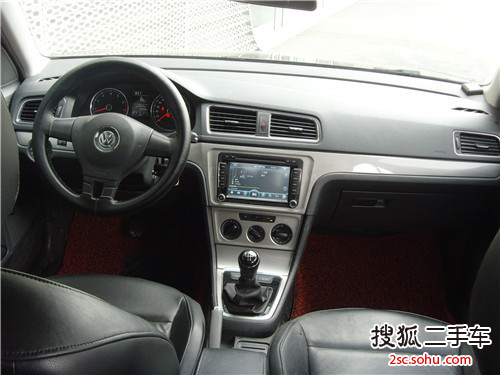 上海大众 朗逸 2013款 1.4TSI 手动 舒适版 三厢      