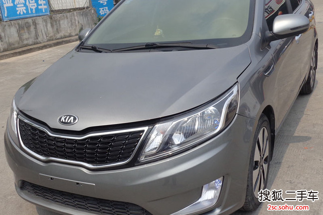 ô K2 2015 1.6L Զ Premium      