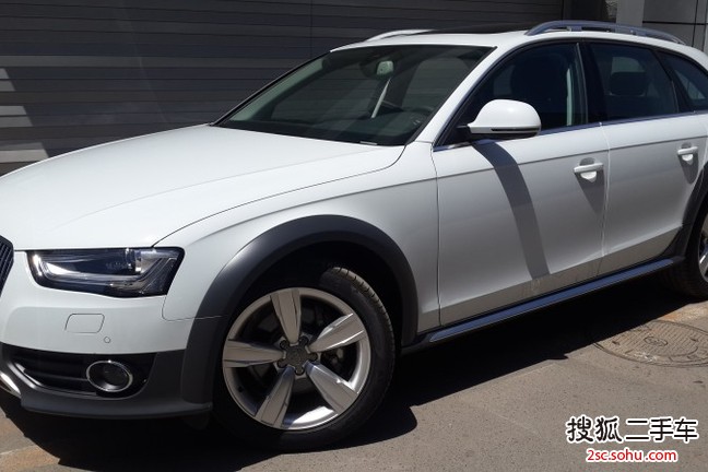 奥迪A4 allroad2013款40 TFSI allroad quattro 舒适型 