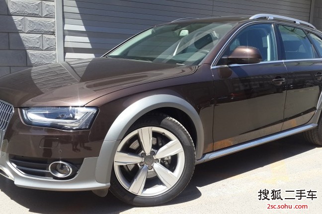 奥迪A4 allroad2013款40 TFSI allroad quattro 舒适型 