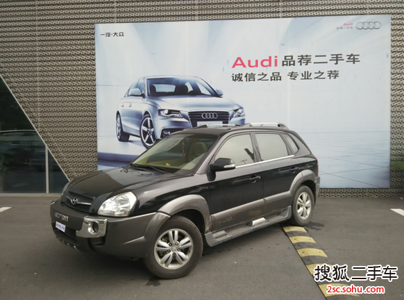 北京现代 途胜 2009款 2.0 手动 时尚型 SUV