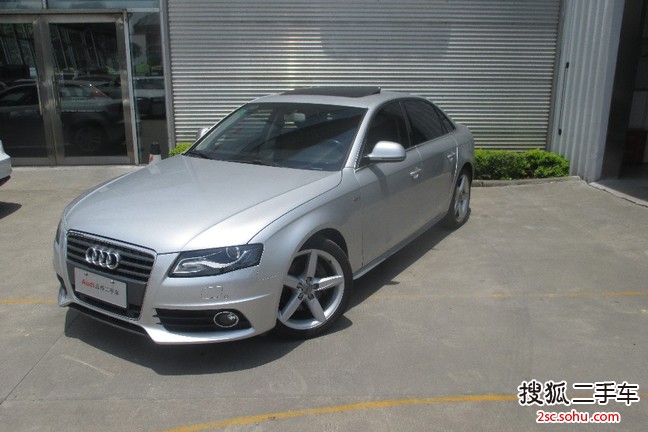 奥迪A4L2010款2.0TFSI 运动型