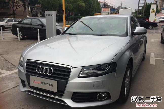 奥迪A4L2011款2.0TFSI 技术型