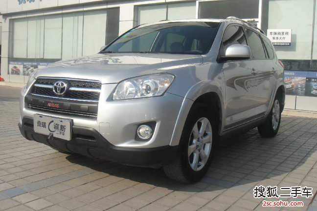 丰田RAV42.4自动豪华导航型