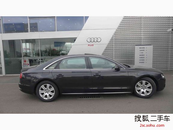 奥迪A8L-3.0-A/MT-V6-TFSI-High-quattro四驱舒适型