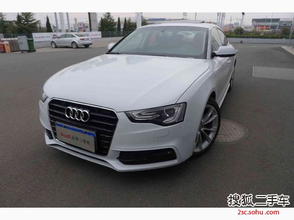 奥迪A5-Coupe-2.0-A/MT-TFSI(211hp)双门版前驱